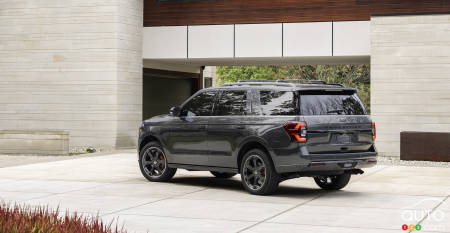 2022 Ford Expedition Stealth